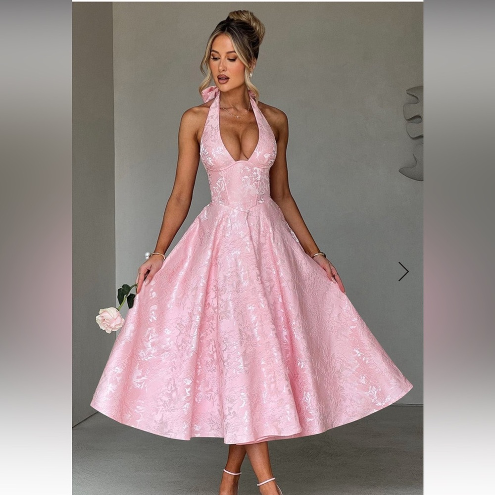 NWT XS Babyboo Effie Midi Dress